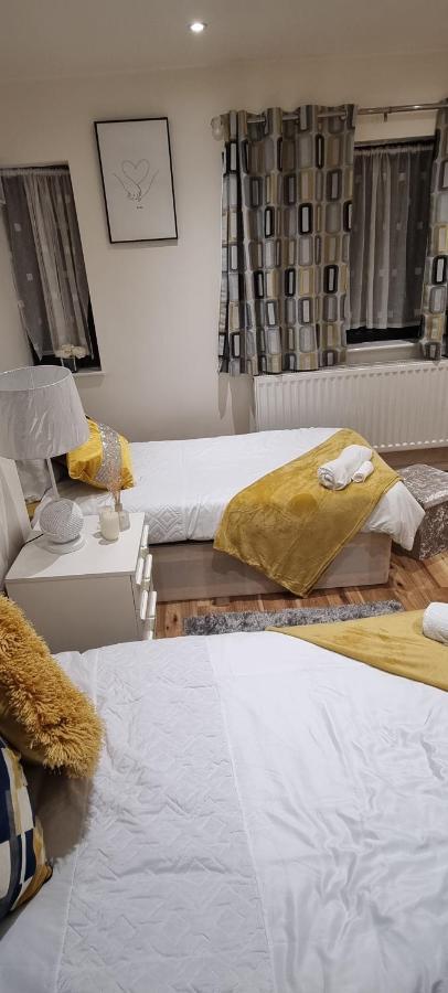Beautiful Rooms With Free On Street Parking In Sydenham London Exterior photo